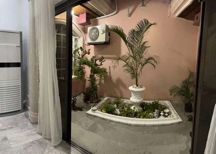 Holiday home Tropical House